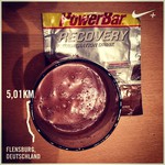 5km in der Früh und zum Frühstück dann nen @powerbar Recovery Drink mit Schokogeschmack getrunken. Schmeckt wie Kakao *.* #fitformarathon